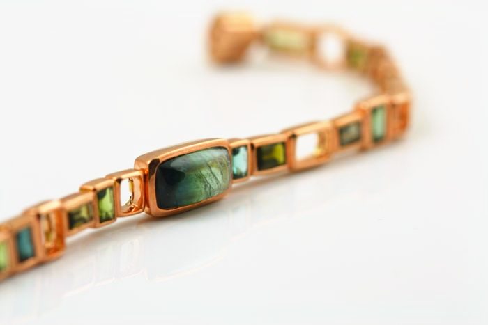 Tourmaline bracelet: green Tourmalines set in 18 karat rose gold